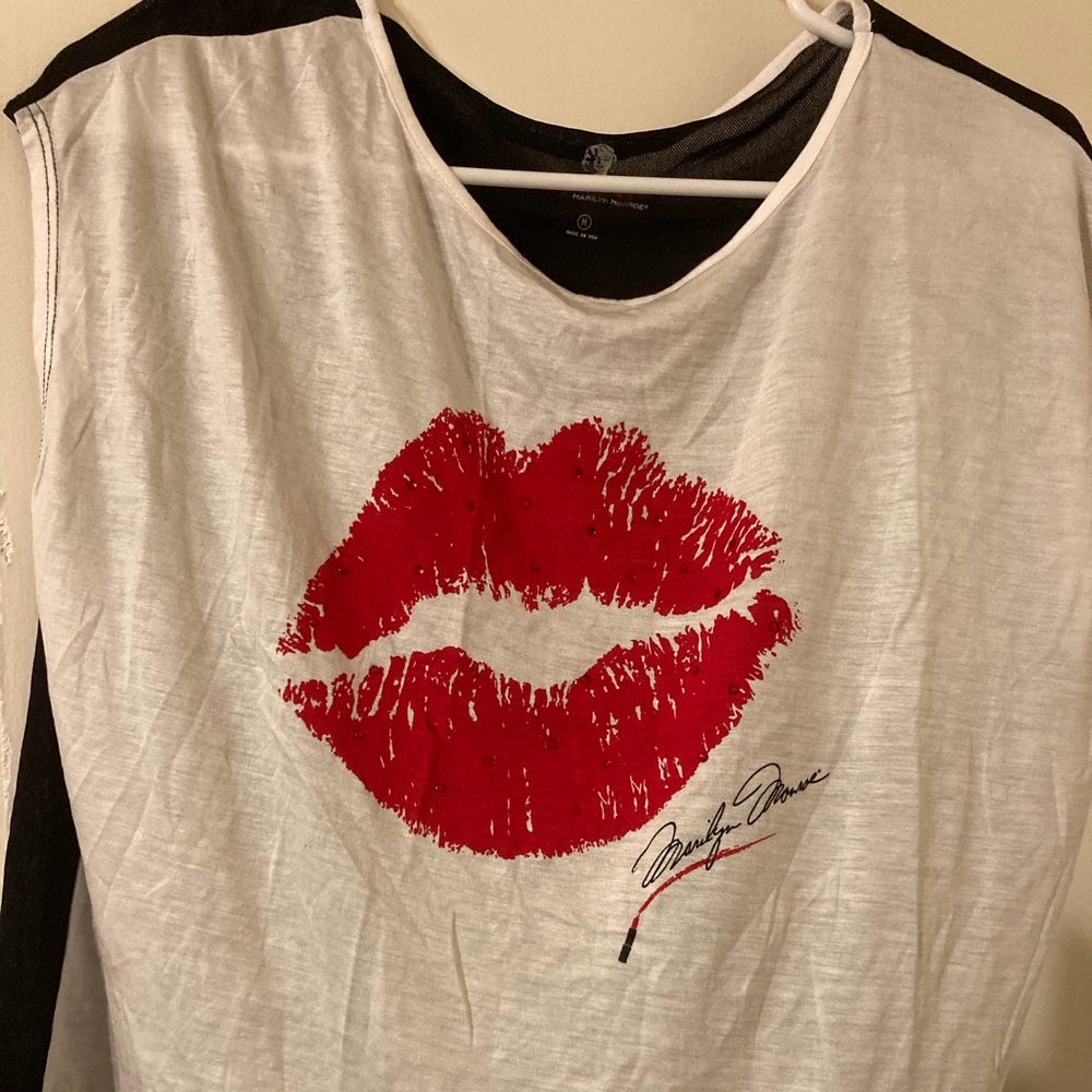Marilyn Monroe top